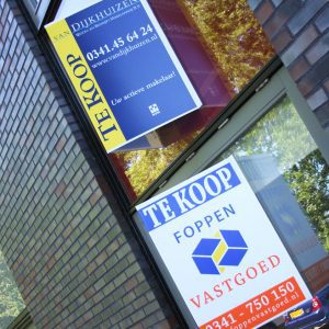 Staand V-bord met tape